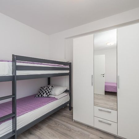 Apartments Janice Пакоштане Экстерьер фото