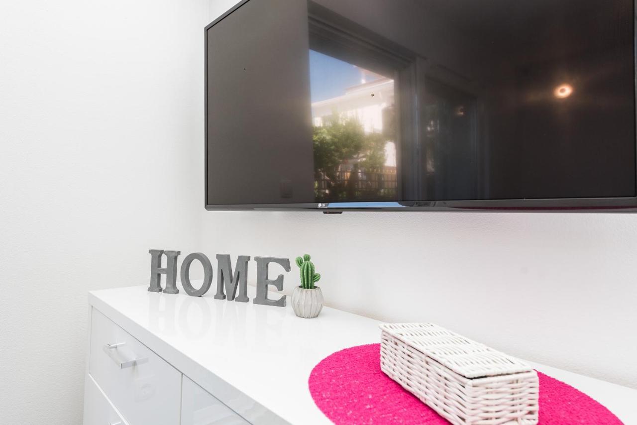 Apartments Janice Пакоштане Экстерьер фото
