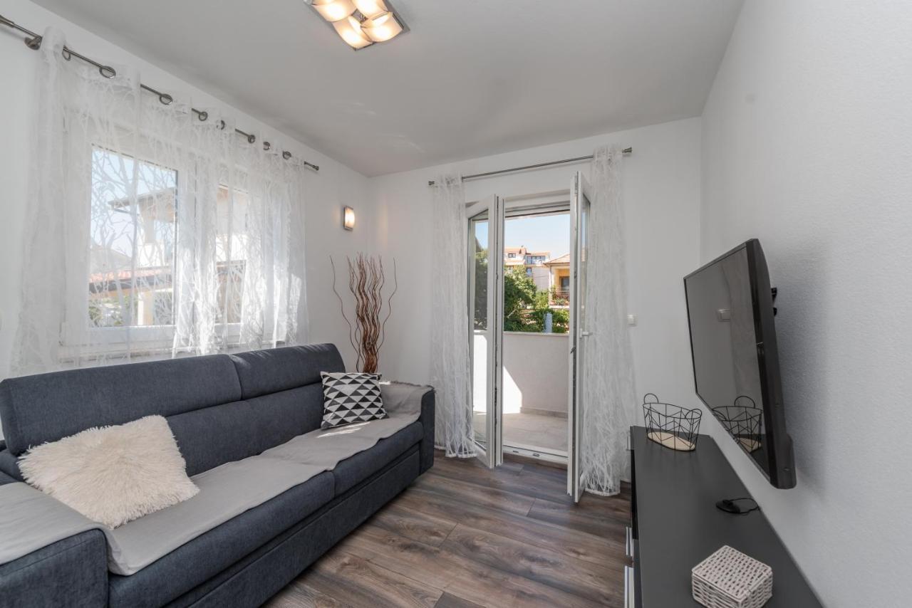 Apartments Janice Пакоштане Экстерьер фото