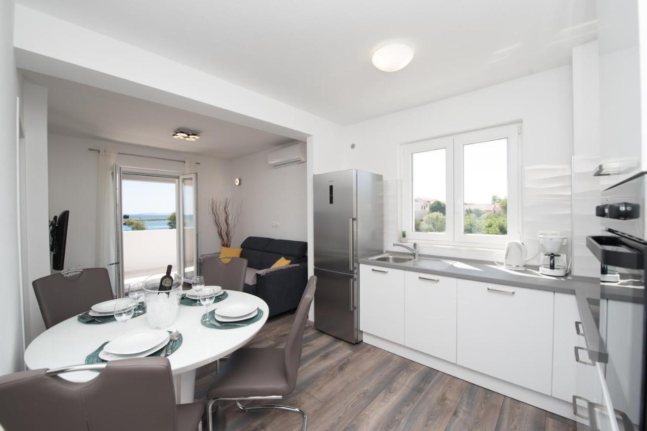 Apartments Janice Пакоштане Экстерьер фото